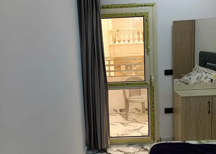 شقة Rotana